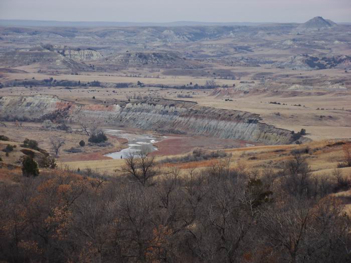 between medora and bowman